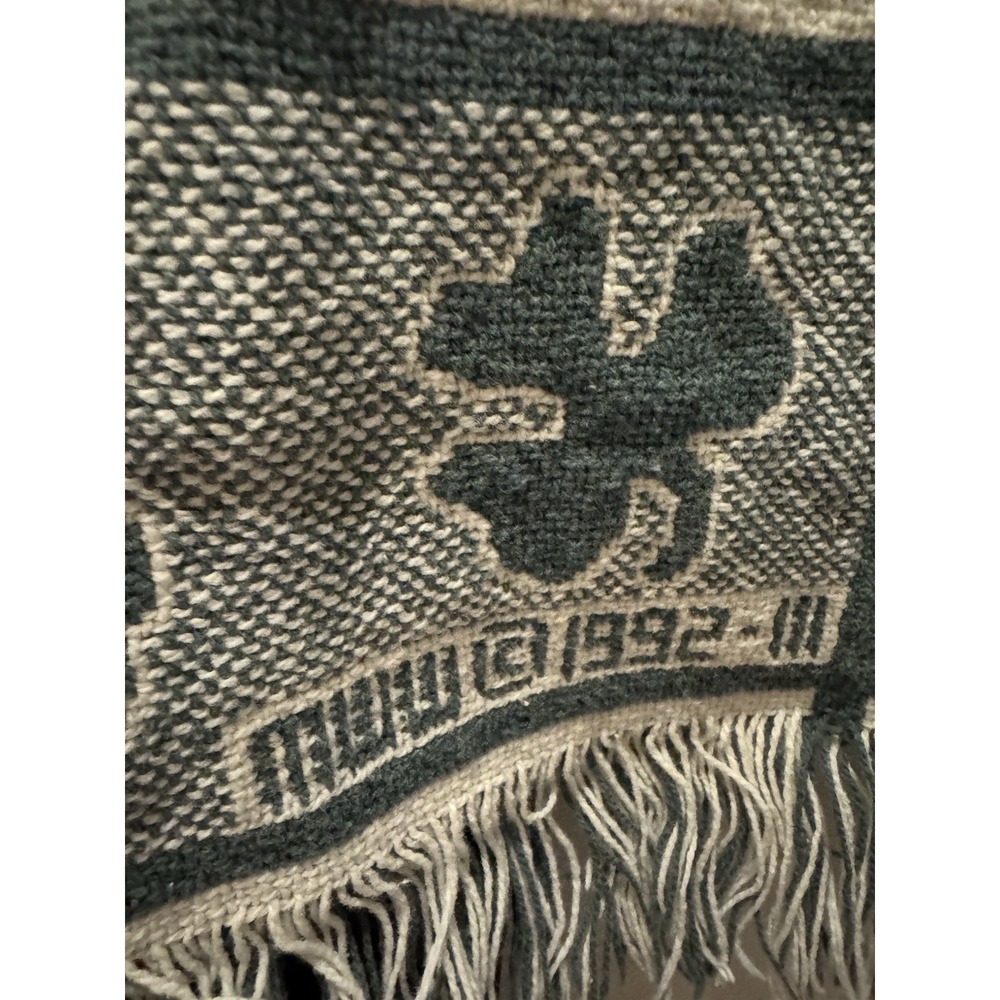Vintage MWW Erin Go Bragh Irish Claddagh Woven Throw Blanket 40x60 1992 - Picture 3 of 7